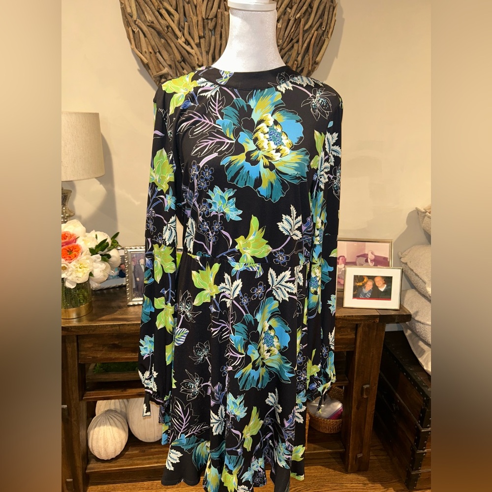 Beautiful Hale Bob Tie neck shift dress - L